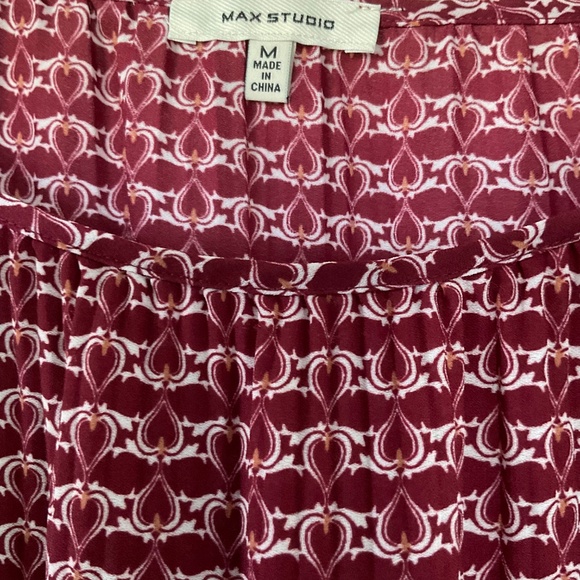 MAX STUDIO Red Hearts Peplum Pleated Bell Sleeve Chiffon Boho Blouse medium - Picture 3 of 6